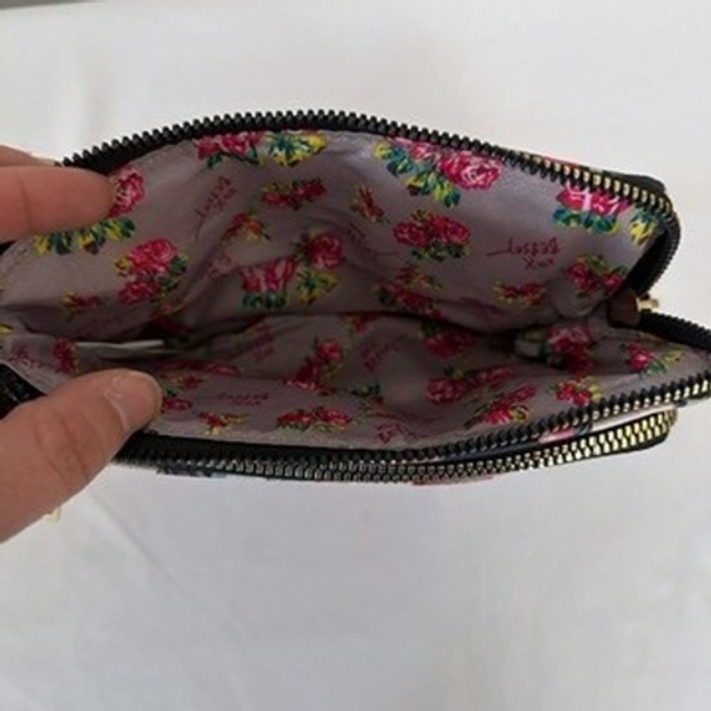 Betsey Johnson Navy Blue Pink White Floral Zip Around Cluth Wallet Y2K - Picture 6 of 10